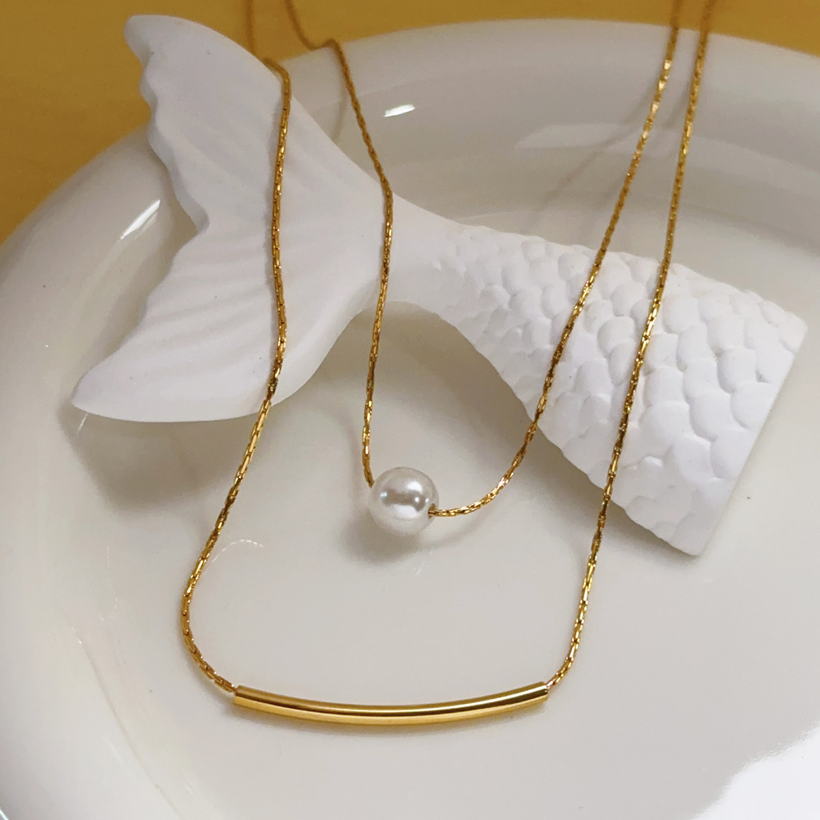 Double-Layer Pearl & Chain Necklace - Non-Tarnish Titanium Steel Clavicle Chain for Women