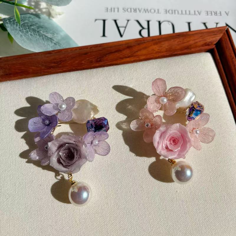 Baroque Floral Brooch - Vintage Plant & Hydrangea Pin for Coat & Scarf