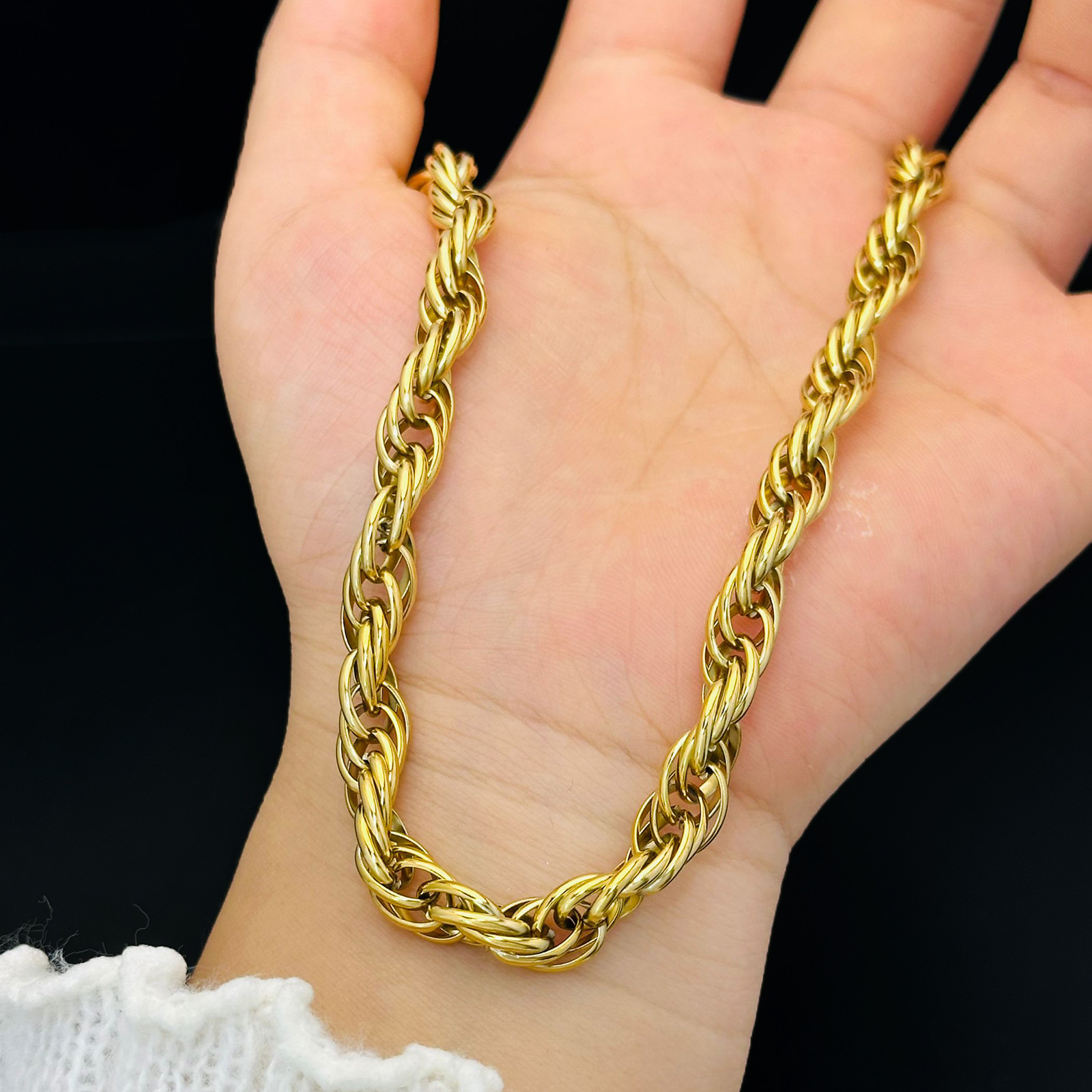Bold Chunky Titanium Steel Chain Necklace - Non-Tarnish Statement Clavicle Chain for Women